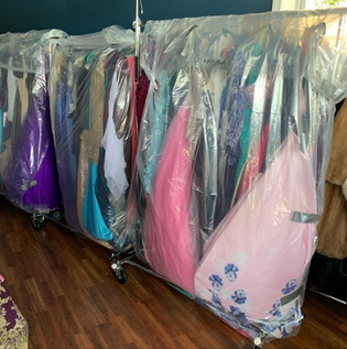  HAVE A PROM DRESS OR FORMAL WITH US??