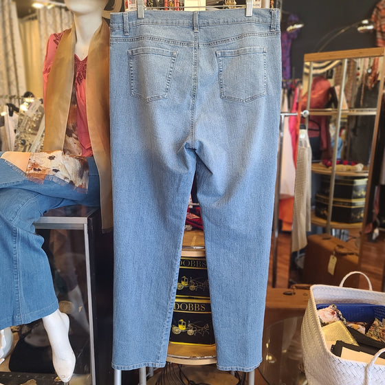 STYLE & CO Light Wash Straight Leg Jeans 18L - PopRock Vintage. The cool quotes t-shirt store.