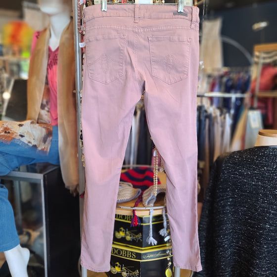LEVEL 99 Pink Jeans 29 - PopRock Vintage. The cool quotes t-shirt store.