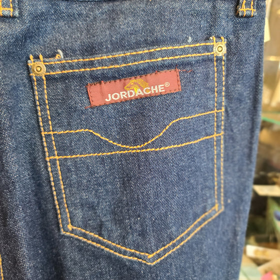 VINTAGE JORDACHE Dark Wash Jeans 32 - PopRock Vintage. The cool quotes t-shirt store.