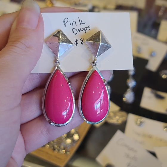 PINK Drop Earrings - PopRock Vintage. The cool quotes t-shirt store.