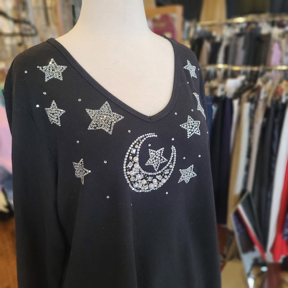QUAKER FACTORY Black Star & Moon Long Sleeve XL - PopRock Vintage. The cool quotes t-shirt store.