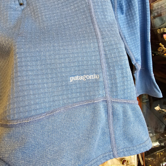 PATAGONIA Blue Pullover Quarter Zip XS - PopRock Vintage. The cool quotes t-shirt store.