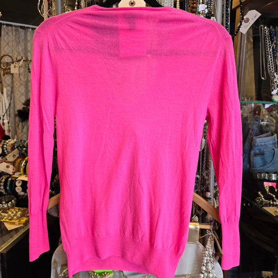 J CREW Pink V Neck Long Sleeve S - PopRock Vintage. The cool quotes t-shirt store.
