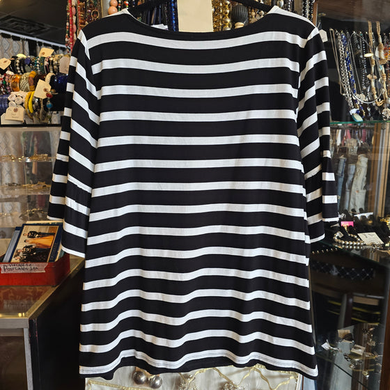 TALBOTS Black/White Bell Sleeve Top 1X - PopRock Vintage. The cool quotes t-shirt store.