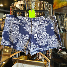  GAP Blue/White Shorts 16 - PopRock Vintage. The cool quotes t-shirt store.