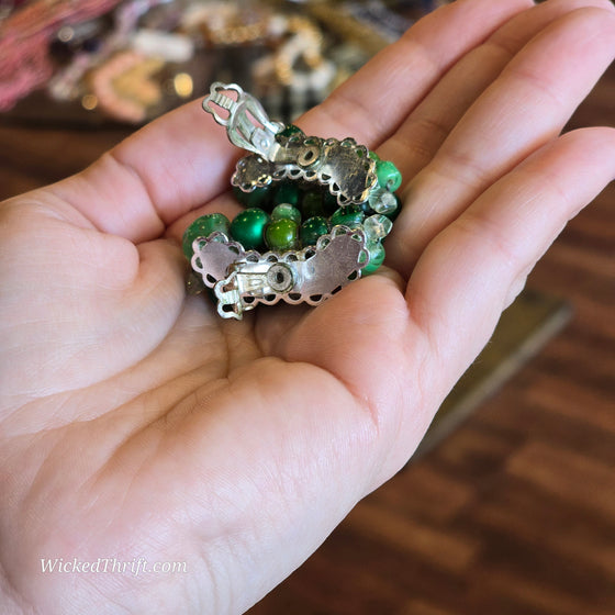 VINTAGE Green Grape Vine Clip On Earrings - PopRock Vintage. The cool quotes t-shirt store.