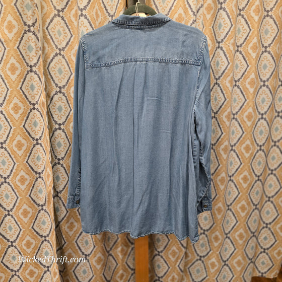 J JILL Denim Button Up Shirt L - PopRock Vintage. The cool quotes t-shirt store.